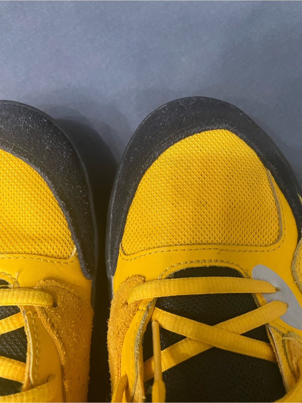 PUMA J. Cole Dreamer 2 January 28th Yellow Black Basketball Shoes Men’s US 10.5 - Picture 7 of 17